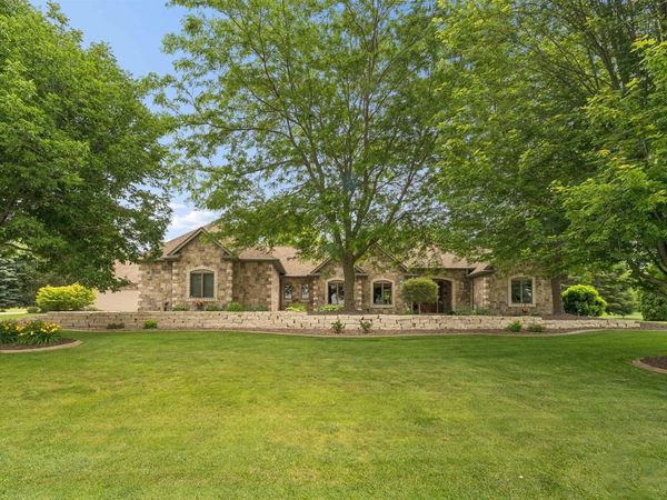 N3040 STEEPLE DRIVE, Appleton, WI 54913