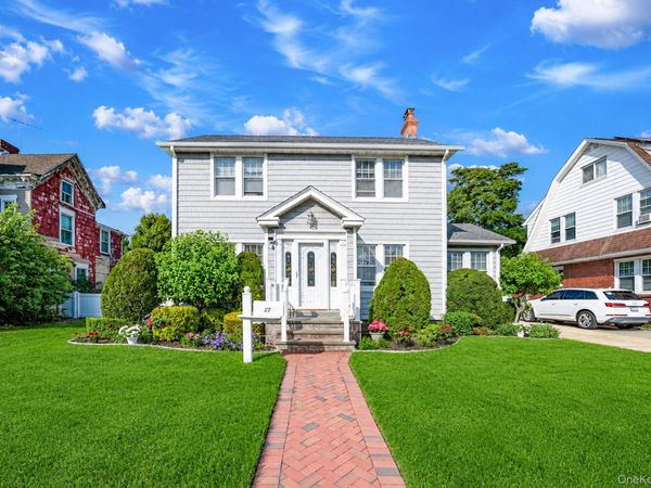 27 Hilbert Street, Hempstead, NY 11550