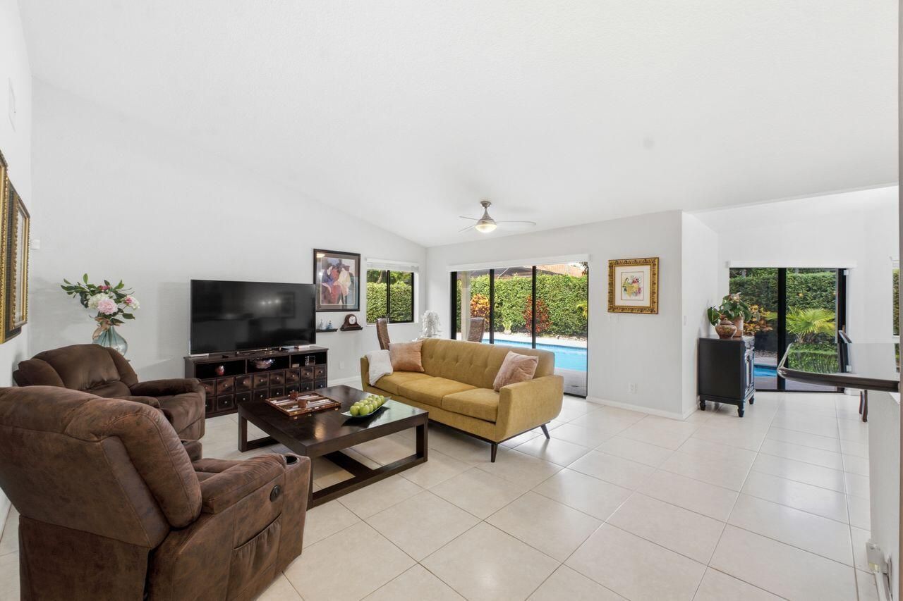 2719 Oak Tree Lane, Oakland Park, FL 33309 Photo