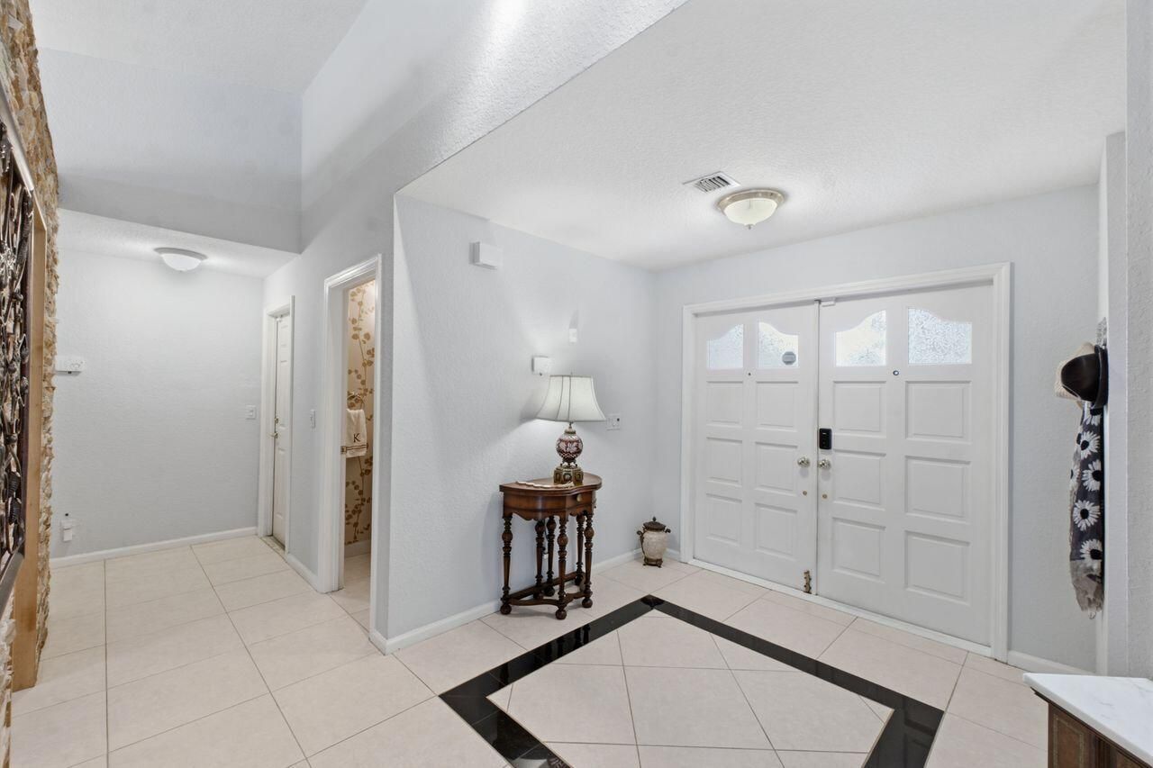 2719 Oak Tree Lane, Oakland Park, FL 33309 Photo