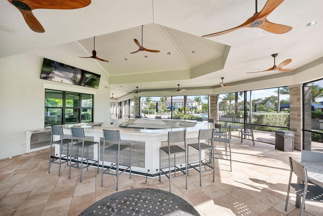 2719 Oak Tree Lane, Oakland Park, FL 33309 Photo