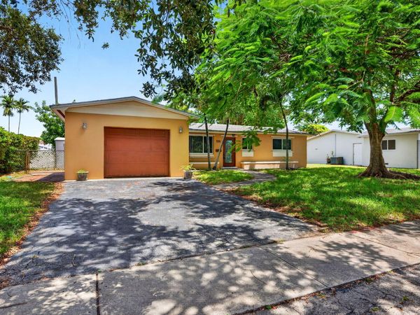 7151 SW 5th Court, Pembroke Pines, FL 33023