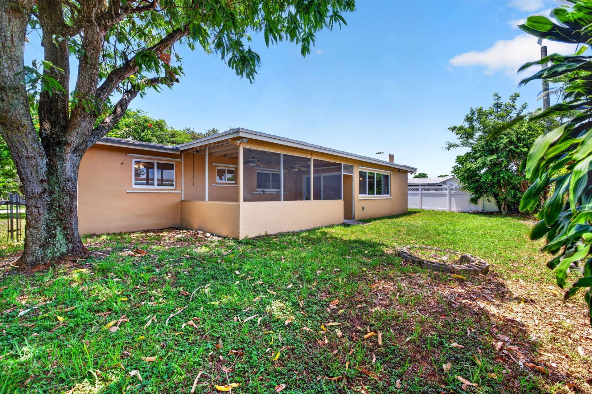 7151 SW 5th Court, Pembroke Pines, FL 33023 Photo