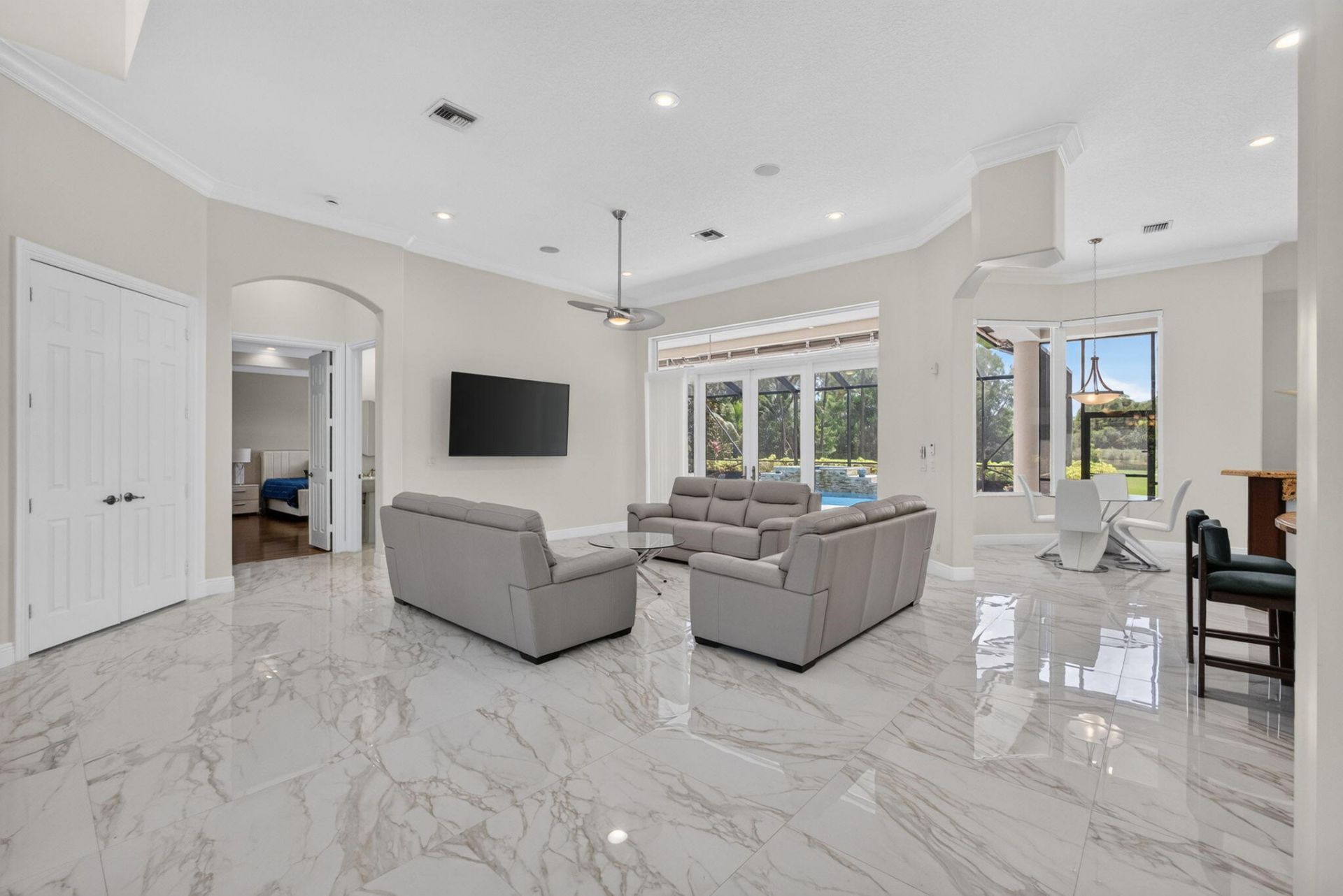 8055 Woodsmuir Drive, West Palm Beach, FL 33412 Photo
