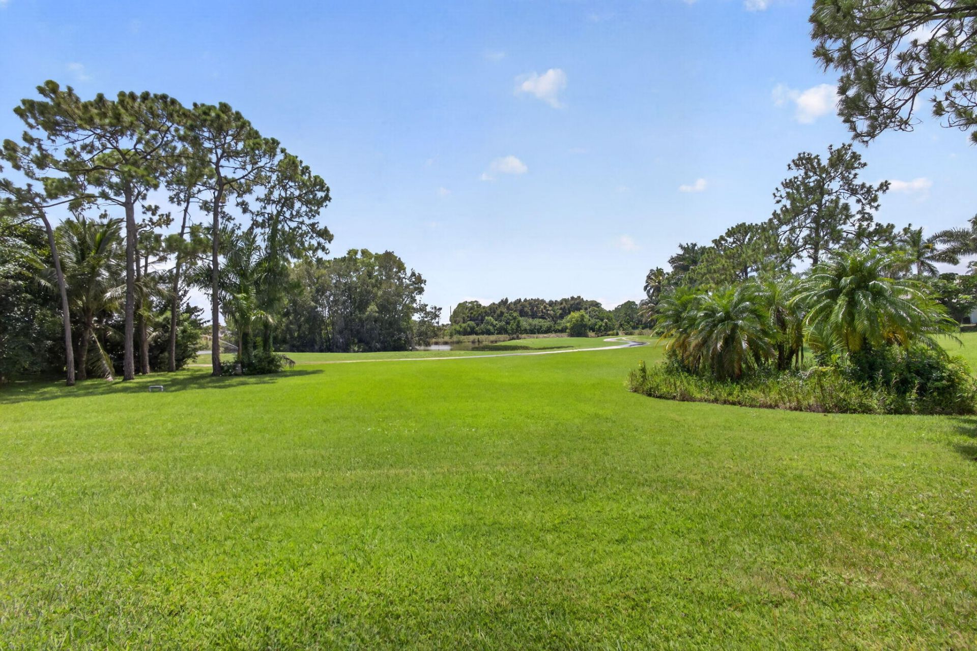8055 Woodsmuir Drive, West Palm Beach, FL 33412 Photo