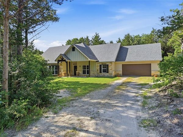 460 Joe Davis Road , Van Alstyne, TX 75495