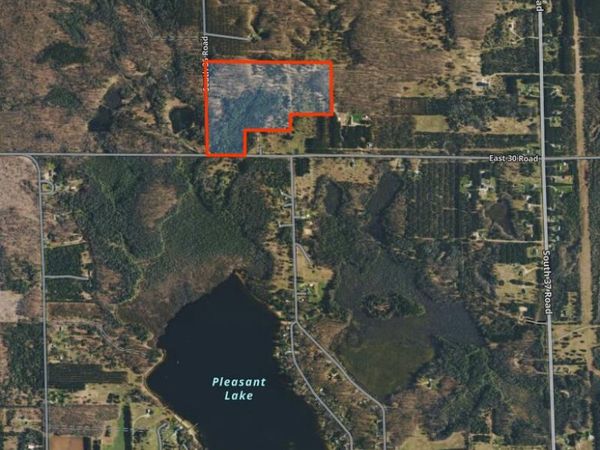 V/L S 35 Road, Cadillac, MI 49601