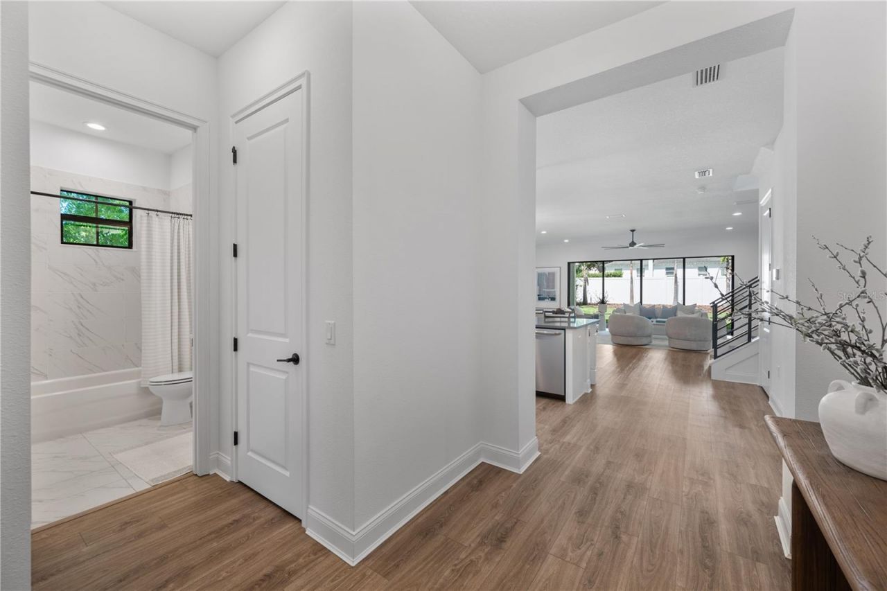 2403 Derbyshire Avenue , Lakeland, FL 33803 Photo