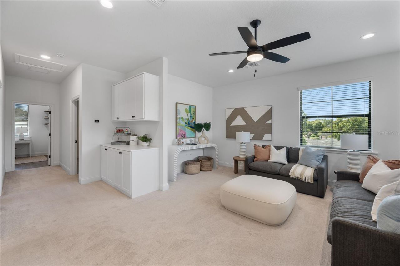 2403 Derbyshire Avenue , Lakeland, FL 33803 Photo