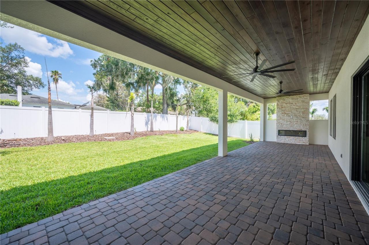 2403 Derbyshire Avenue , Lakeland, FL 33803 Photo