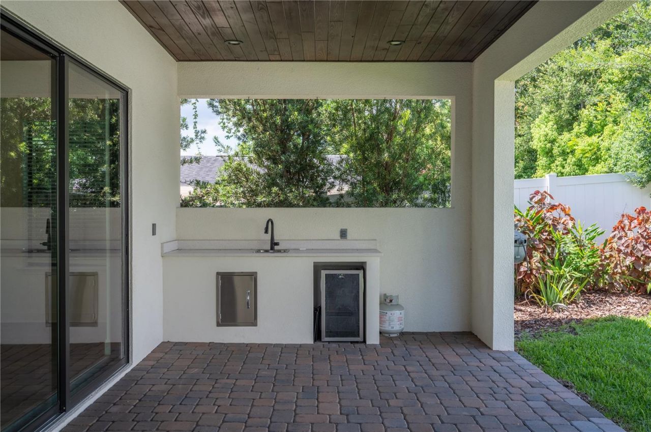 2403 Derbyshire Avenue , Lakeland, FL 33803 Photo