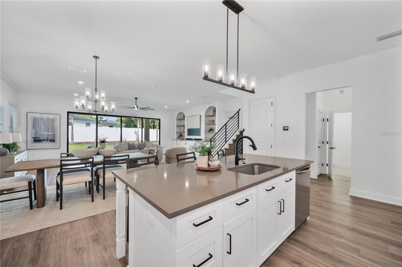 2403 Derbyshire Avenue , Lakeland, FL 33803 Photo