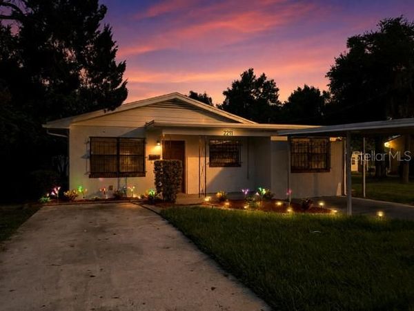 2211 MALLORY AVENUE, TAMPA, FL 33605