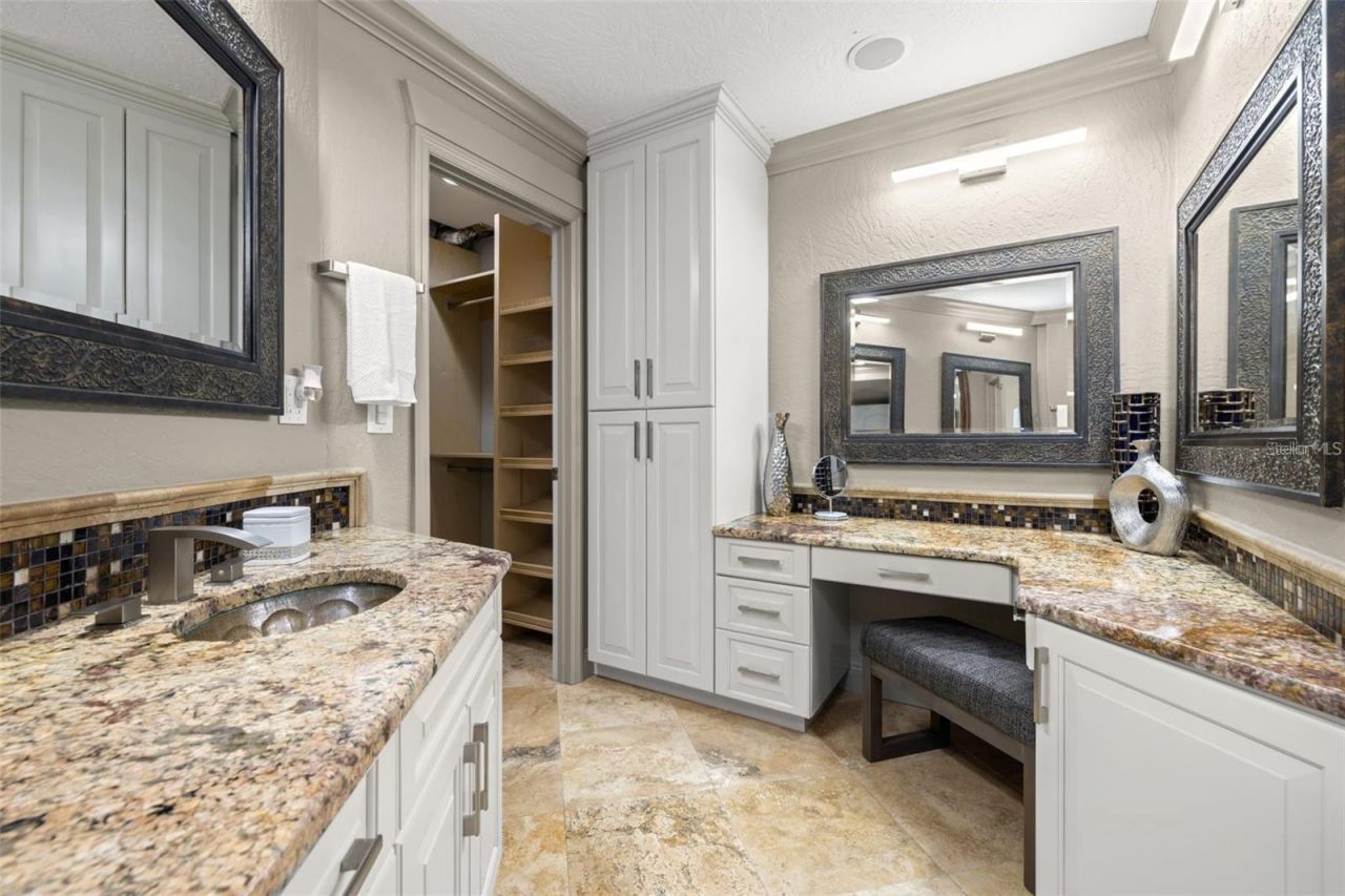 2785 Bayside Drive S, Saint Petersburg, FL 33705 Photo