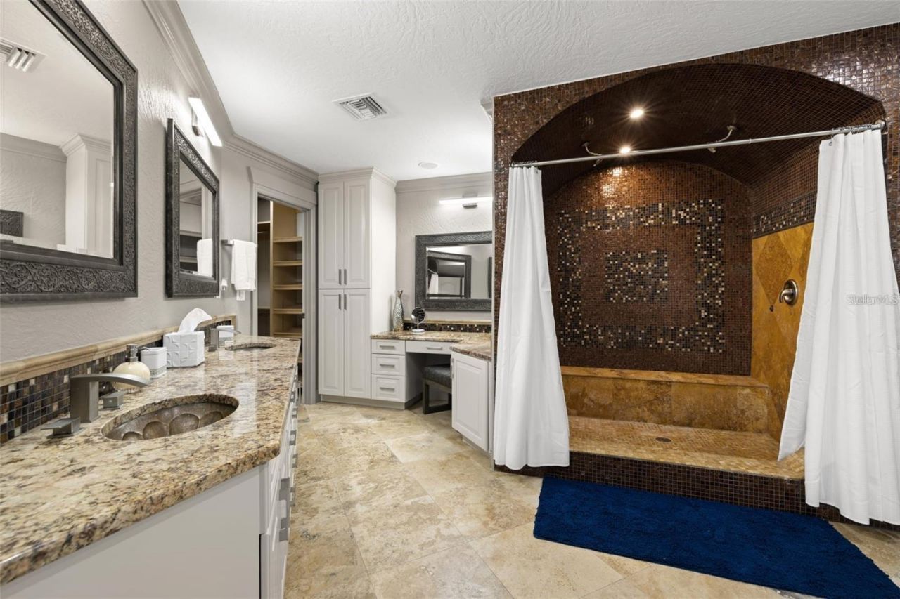 2785 Bayside Drive S, Saint Petersburg, FL 33705 Photo