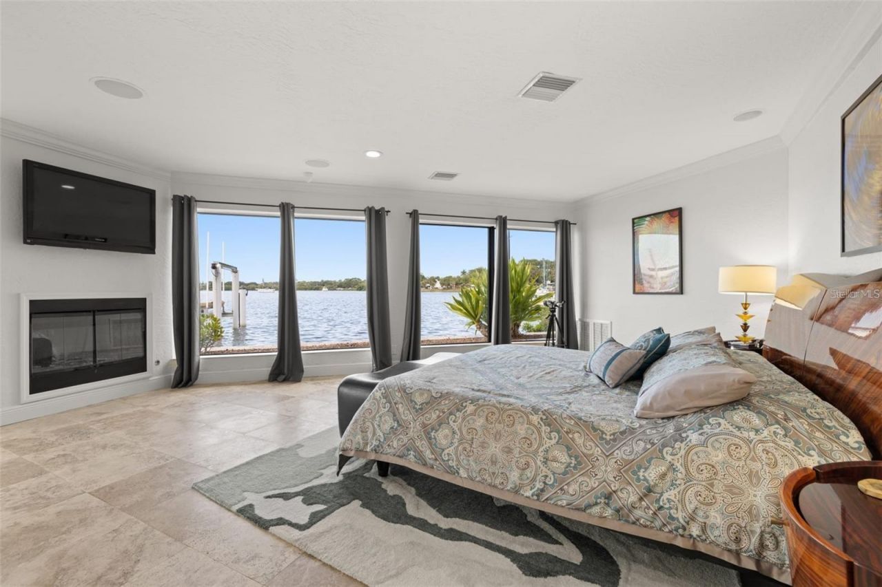 2785 Bayside Drive S, Saint Petersburg, FL 33705 Photo