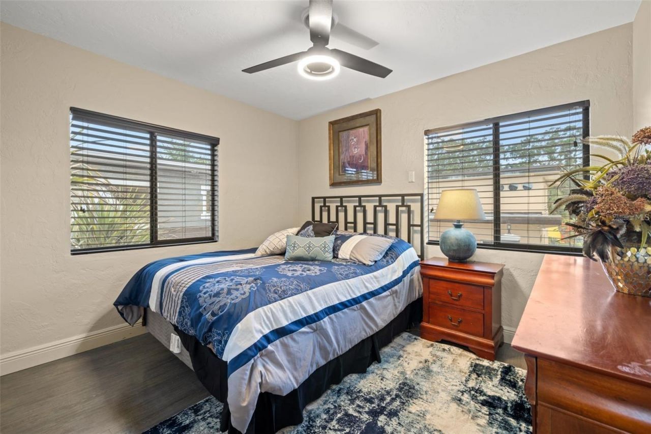 2785 Bayside Drive S, Saint Petersburg, FL 33705 Photo