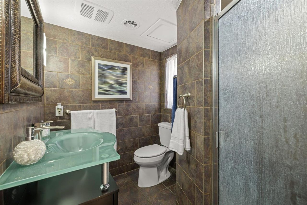 2785 Bayside Drive S, Saint Petersburg, FL 33705 Photo