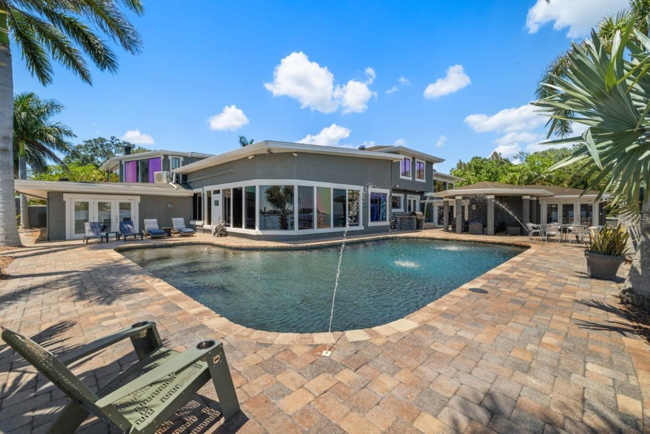 2785 Bayside Drive S, Saint Petersburg, FL 33705 Photo