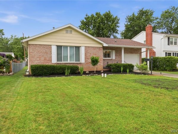 92 Tomcyn Drive , Buffalo, NY 14221