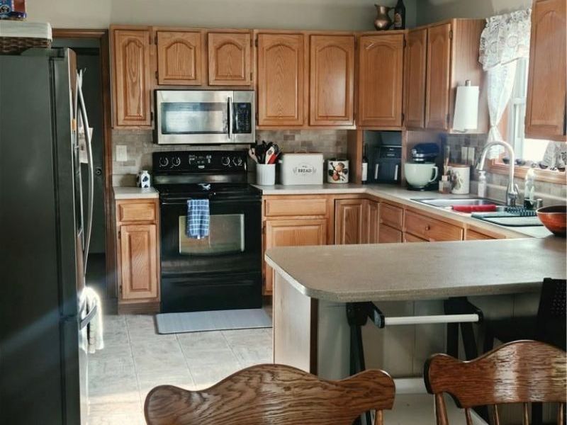 451 Bur Oak Drive, Greenville, OH 45331 Photo 6