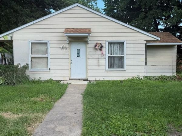 720 GRANT Avenue , Dixon, IL 61021