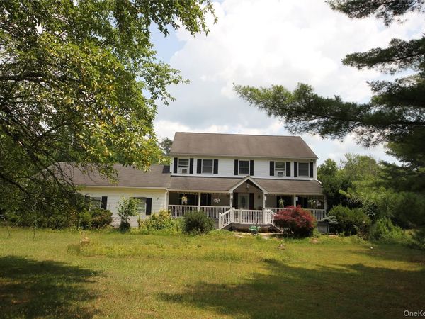 825 Peenpack Trail, Sparrowbush, NY 12780