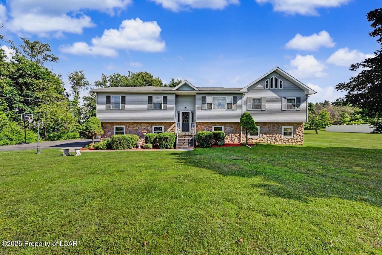 4002 Saint Marys Road, Wapwallopen, PA 18660 Main Photo