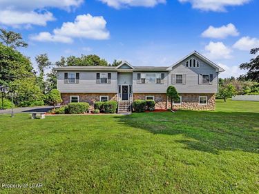 4002 Saint Marys Road, Wapwallopen, PA 18660