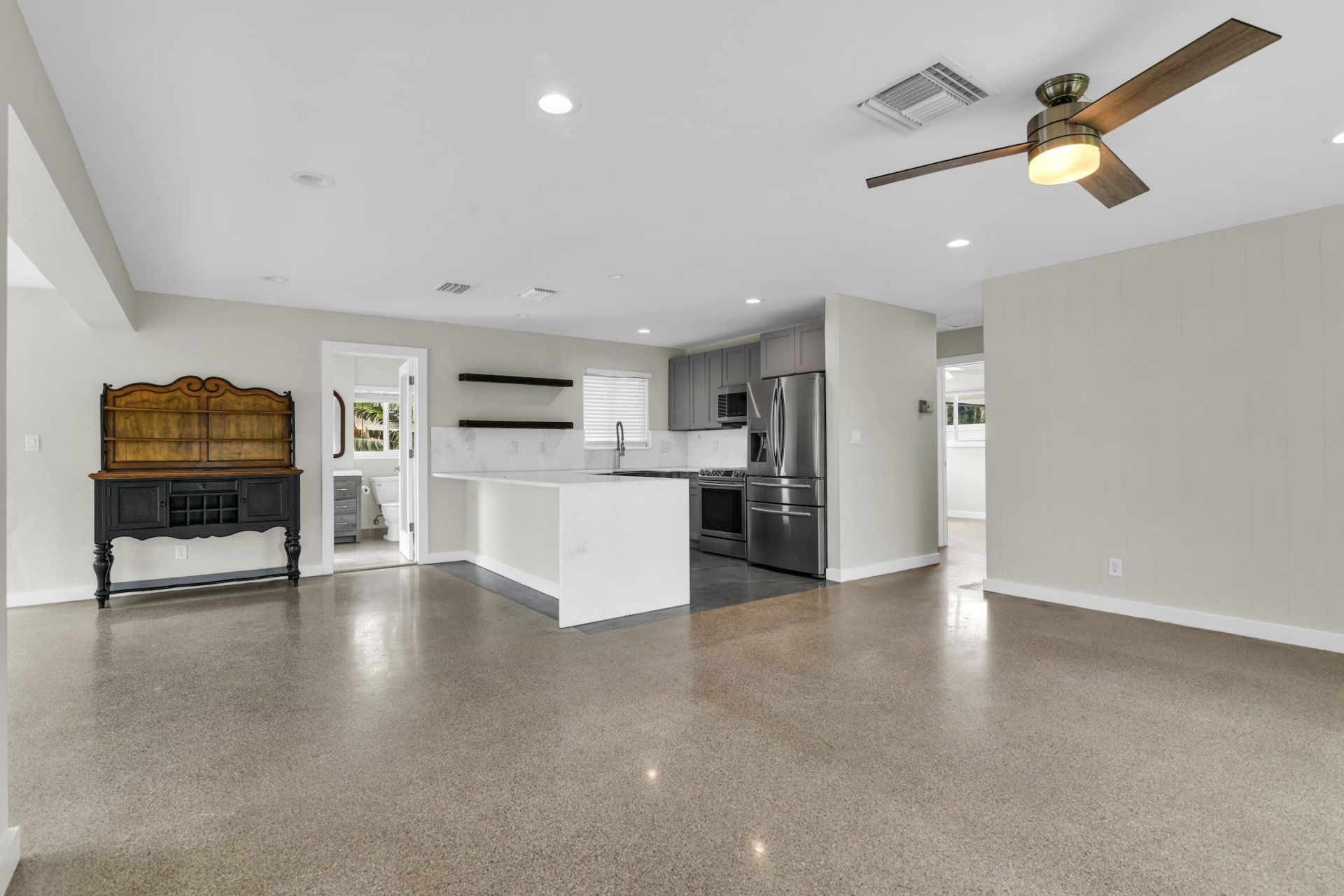 909 SE 16 Place, Deerfield Beach, FL 33441 Photo