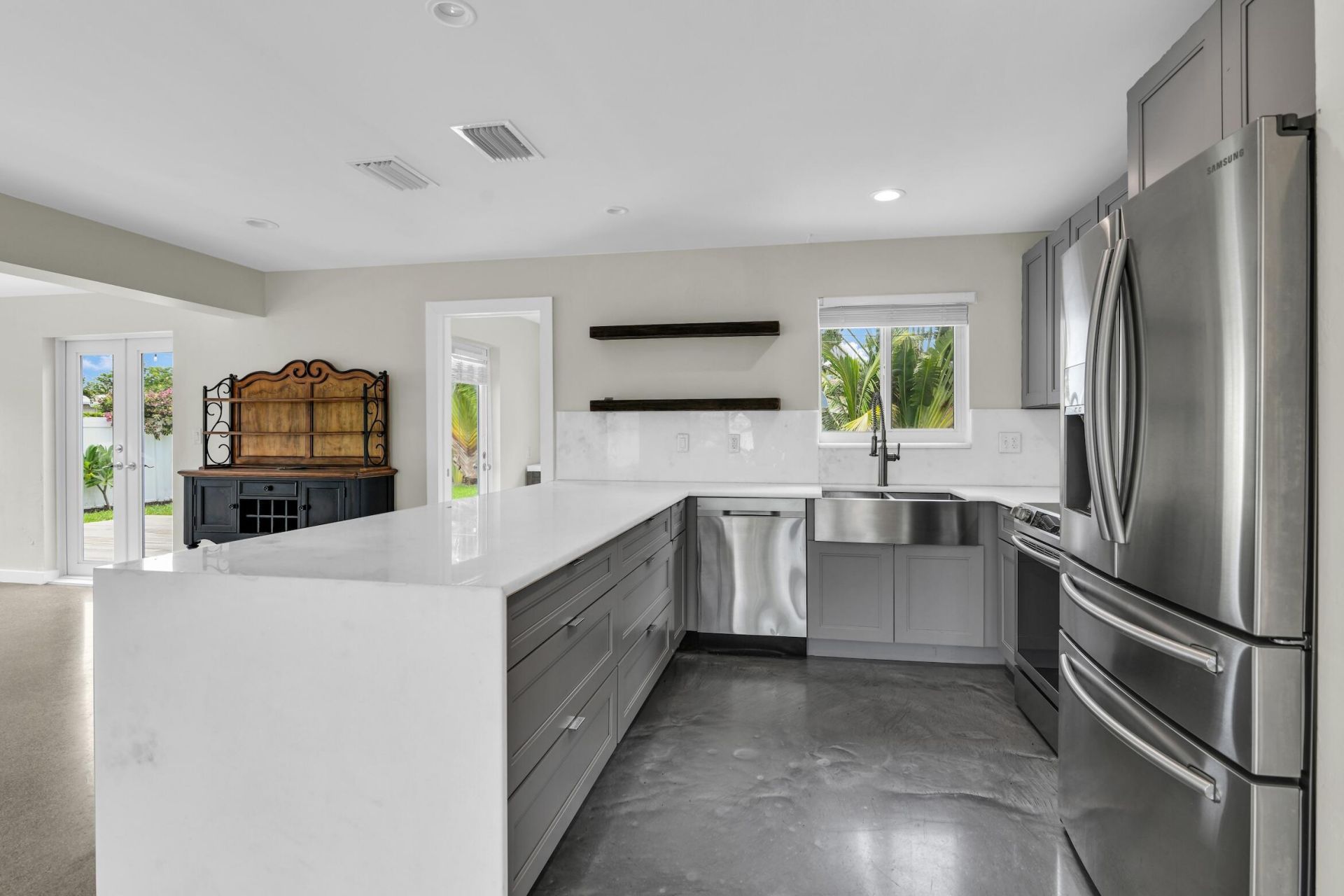 909 SE 16 Place, Deerfield Beach, FL 33441 Photo