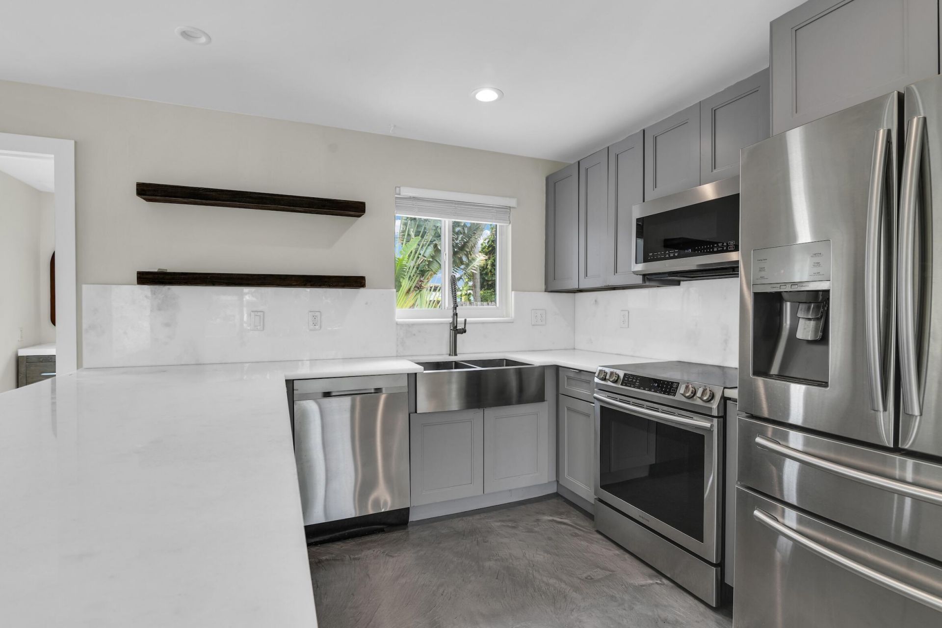 909 SE 16 Place, Deerfield Beach, FL 33441 Photo