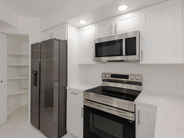 13800 SW 14th Street, Unit 211c, Pembroke Pines, FL 33027