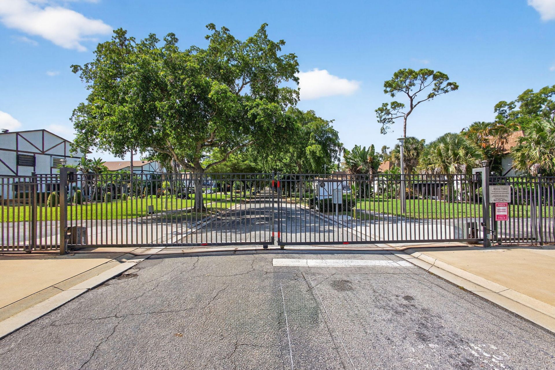 2399 Lena Lane, West Palm Beach, FL 33415 Photo