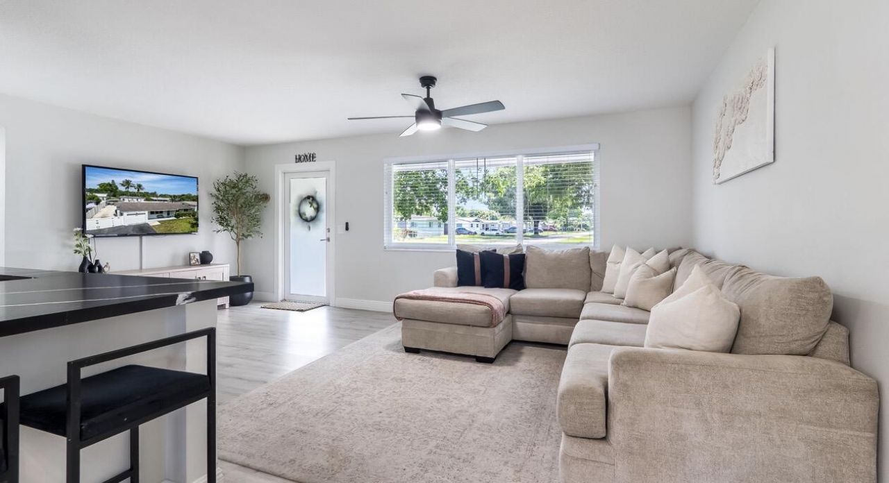 542 NW 47th Avenue, Plantation, FL 33317 Photo