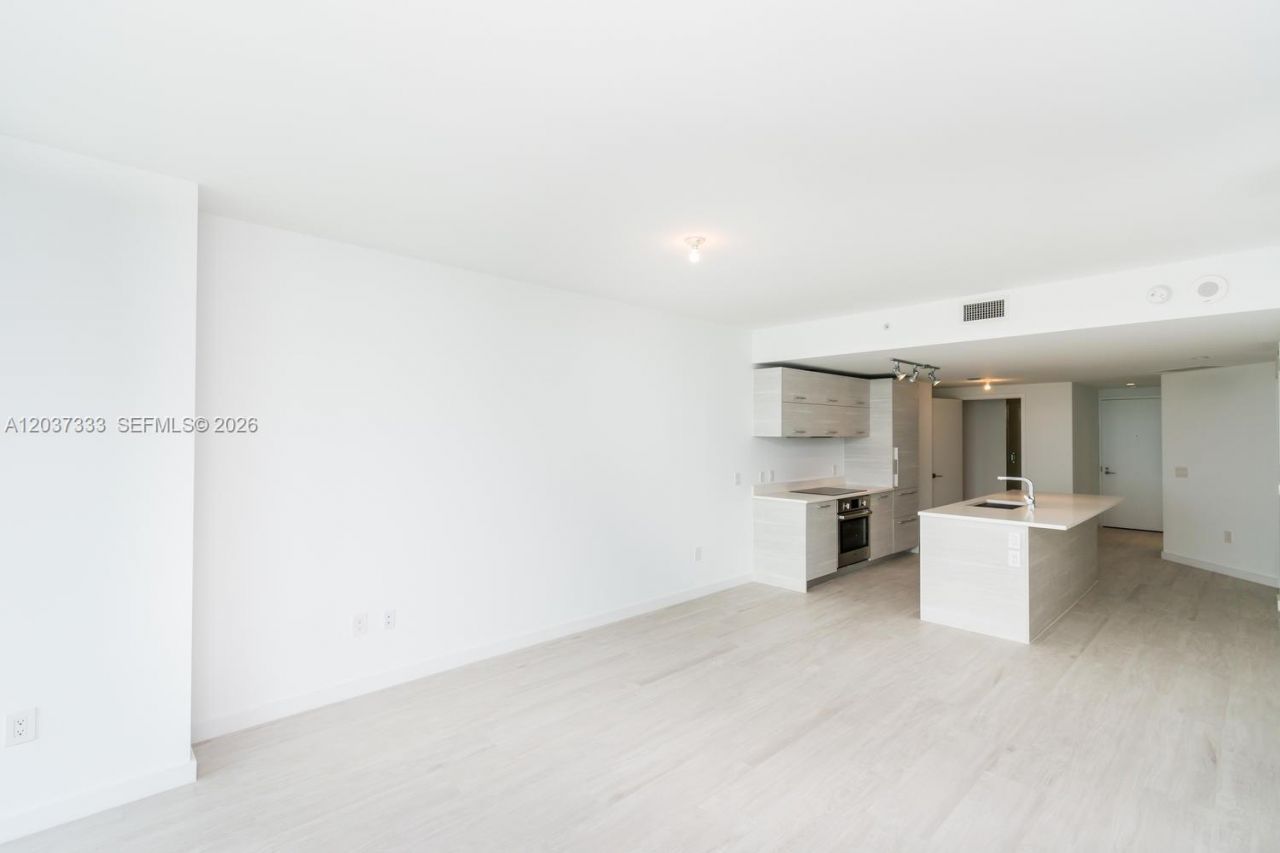 650 NE 32nd St , Unit 805, Miami, FL 33137 Photo