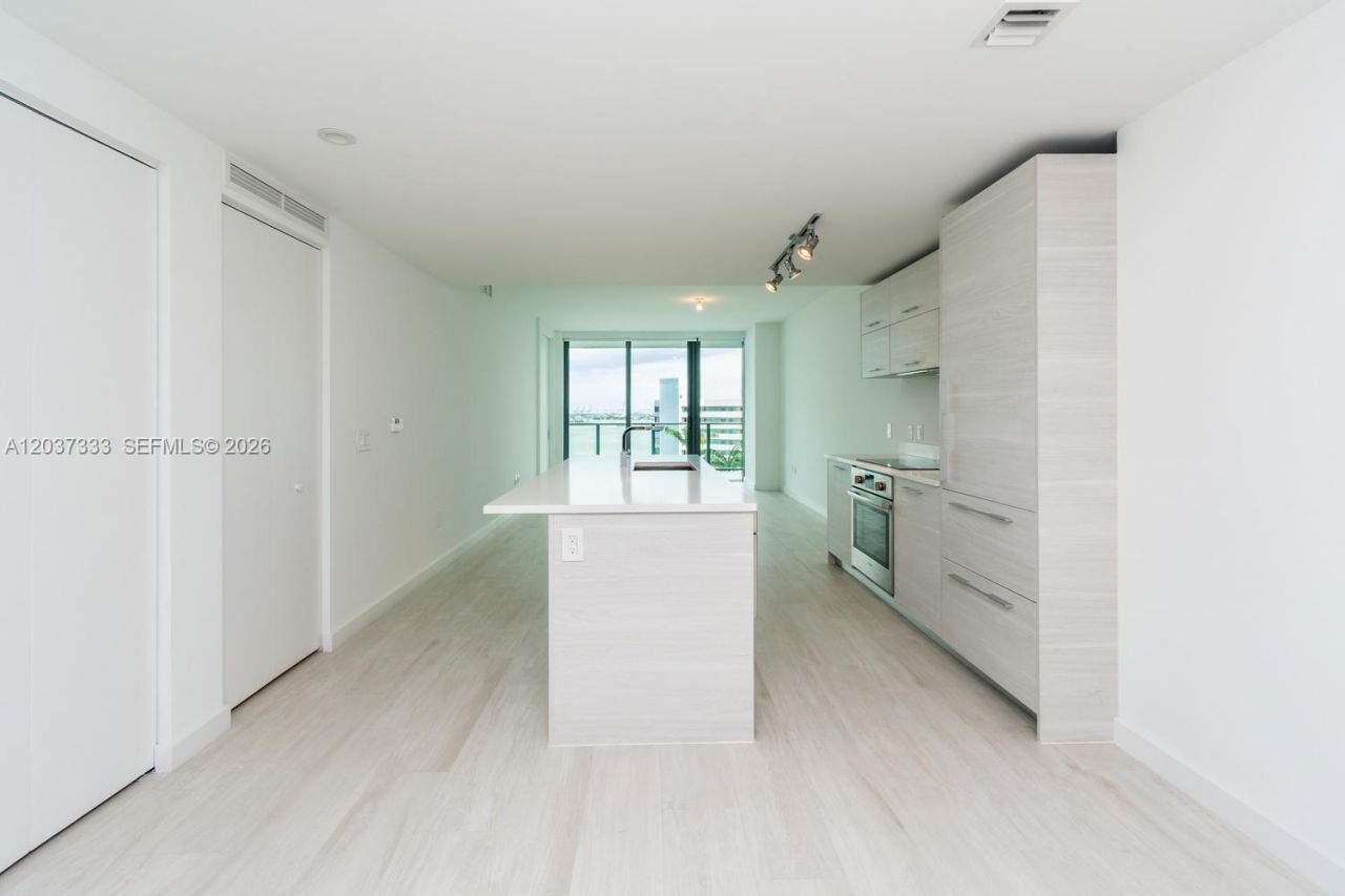 650 NE 32nd St , Unit 805, Miami, FL 33137 Photo