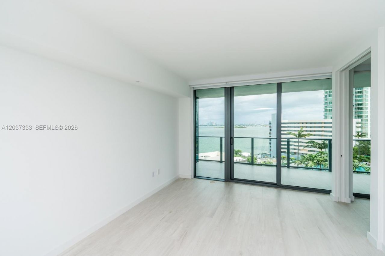 650 NE 32nd St , Unit 805, Miami, FL 33137 Photo