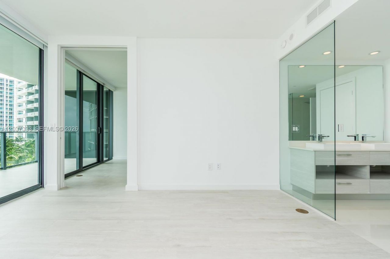 650 NE 32nd St , Unit 805, Miami, FL 33137 Photo