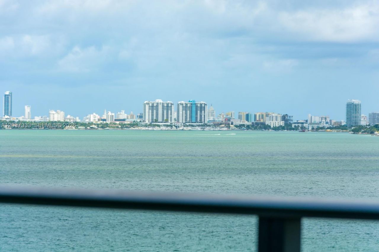 650 NE 32nd St , Unit 805, Miami, FL 33137 Photo