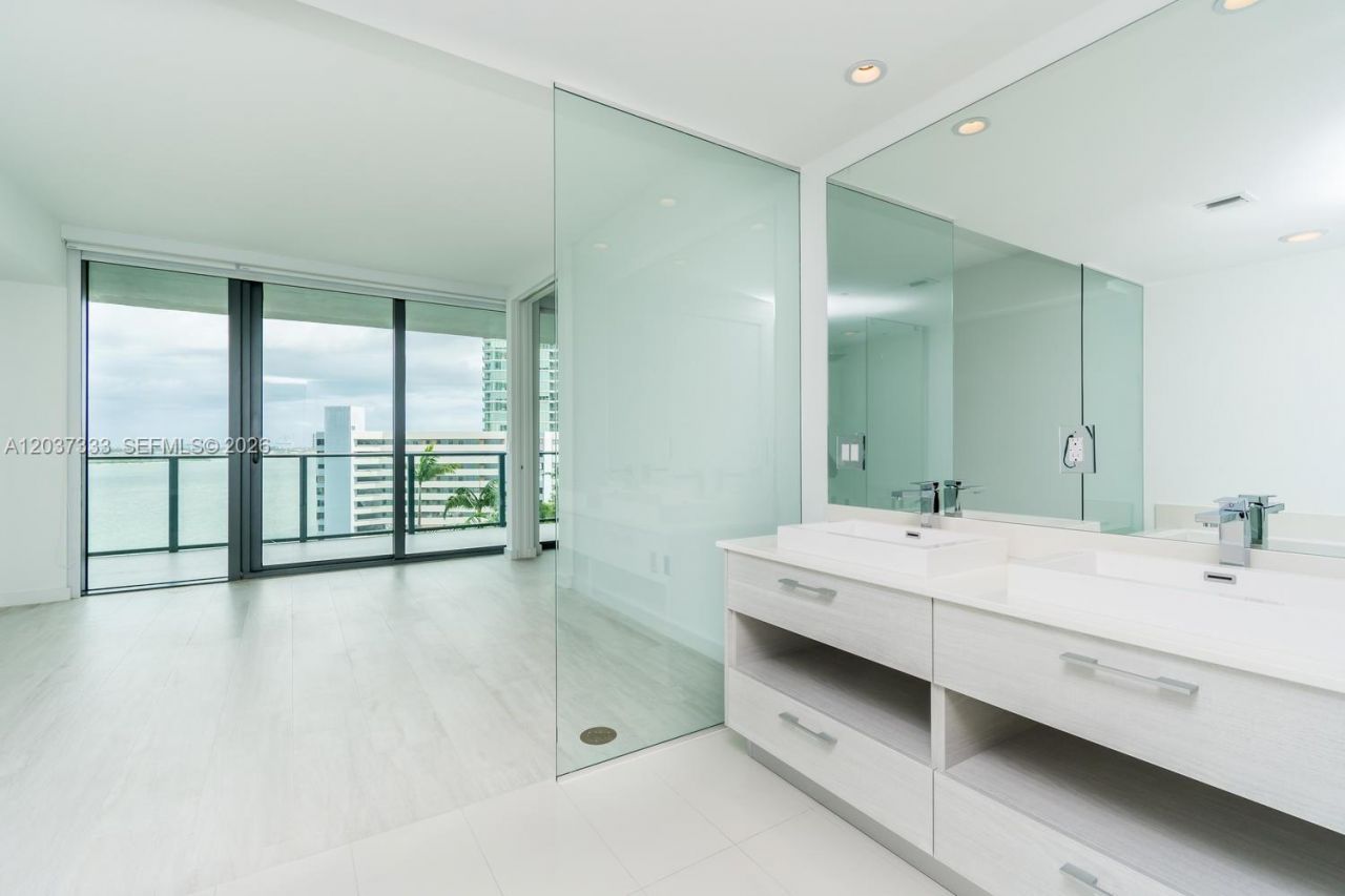 650 NE 32nd St , Unit 805, Miami, FL 33137 Photo