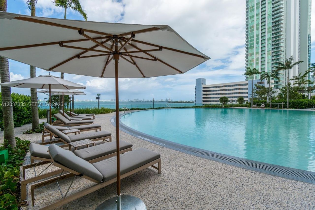 650 NE 32nd St , Unit 805, Miami, FL 33137 Photo