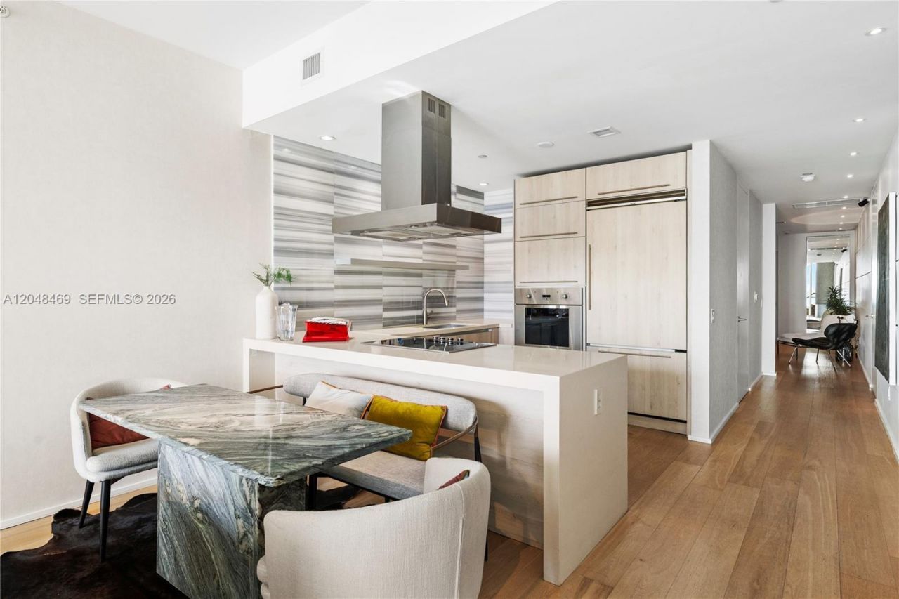 1100 Biscayne Blvd, Unit 5004, Miami, FL 33132 Photo