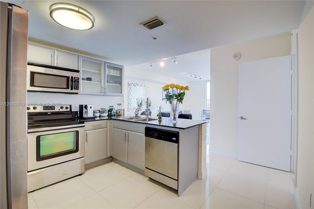 1871 NW S River Dr , Unit 1804, Miami, FL 33125 Photo