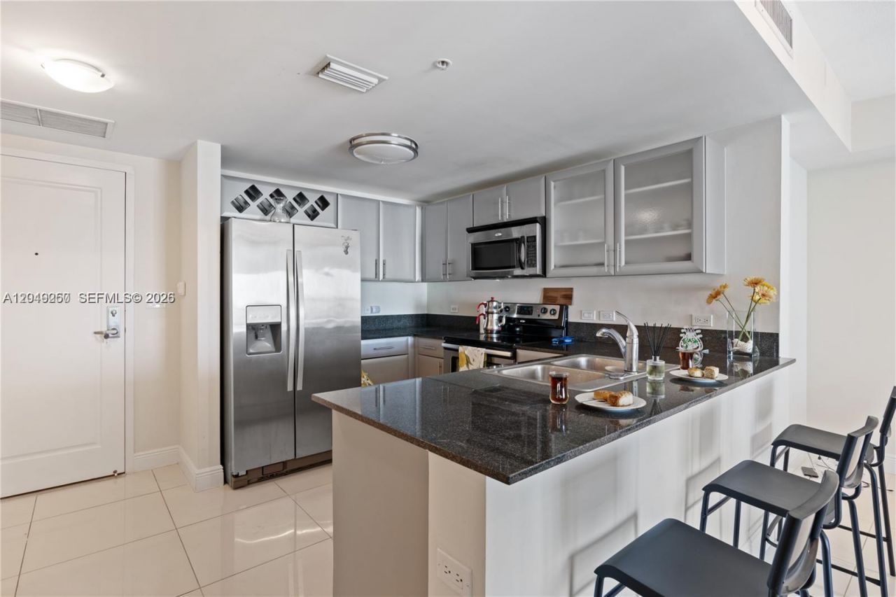 1871 NW S River Dr , Unit 1804, Miami, FL 33125 Photo