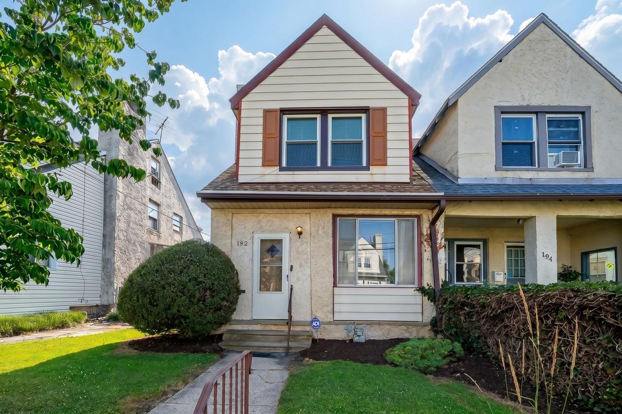 192 CHAPMAN AVENUE, LANSDOWNE, PA 19050