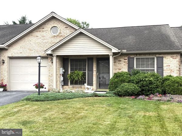 136 GINKGO COURT, Unit 19, CHAMBERSBURG, PA 17201