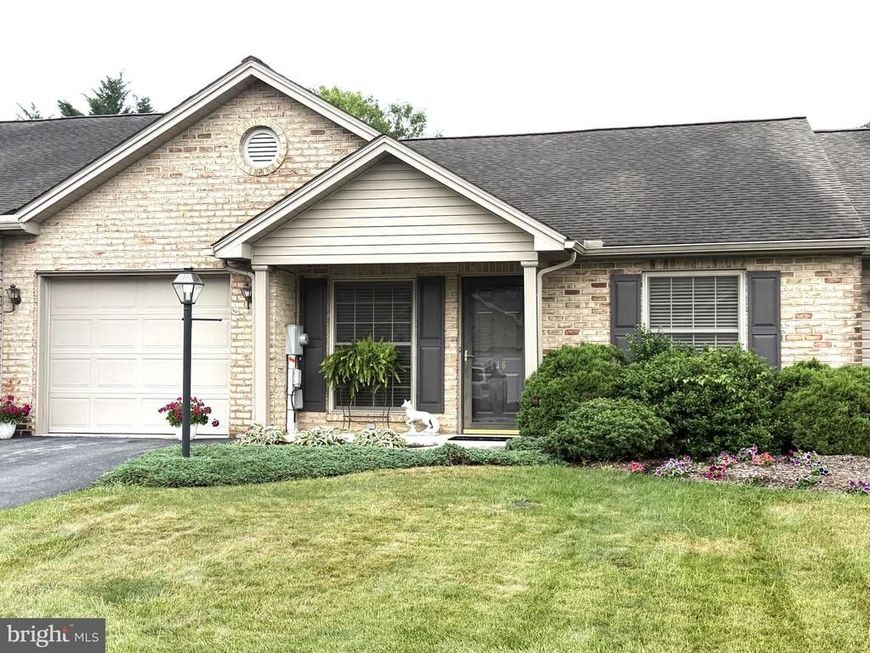 136 Ginkgo Court, Unit 19, Chambersburg, PA 17201 Main Photo