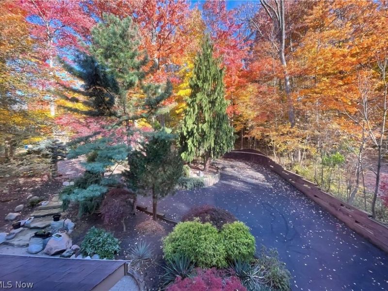 35550 Hanna Road, Willoughby Hills, OH 44094 Photo 11
