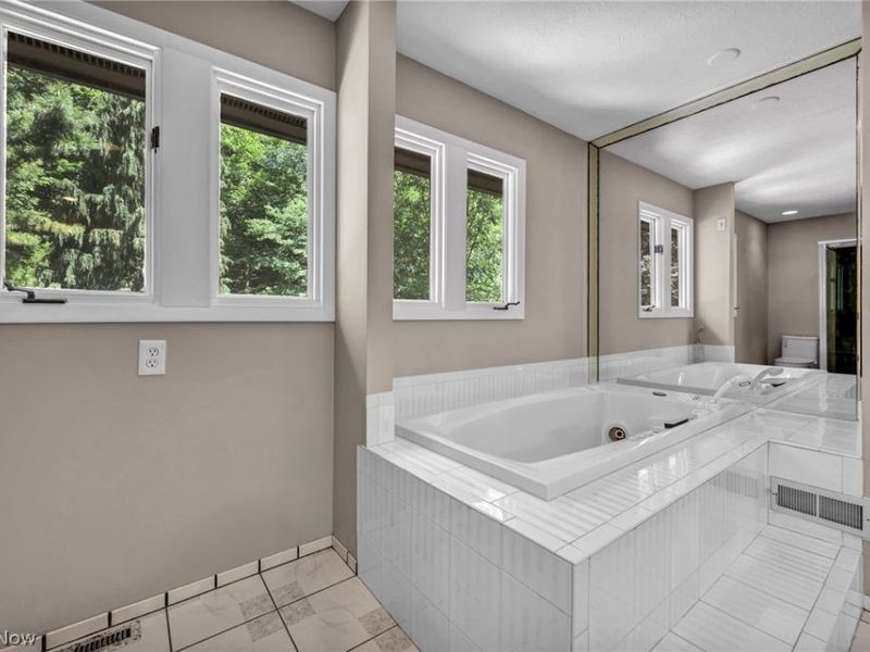35550 Hanna Road, Willoughby Hills, OH 44094 Photo 35